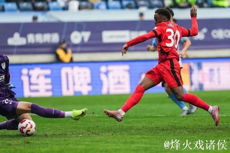 加布里埃尔破门 上海海港赢球收获中超三连冠